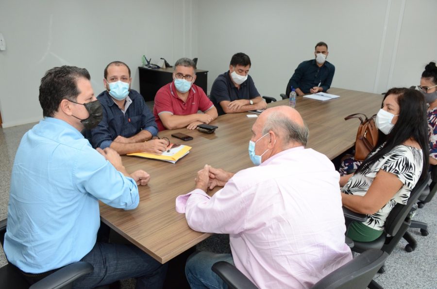 Prefeito de Figueirão participa de reunião com o Deputado Estadual Renato Câmara.