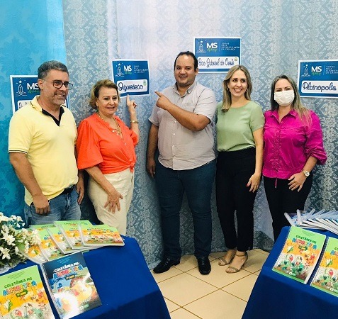 Figueirão recebe coletânea de livros didáticos do Programa MS Alfabetiza