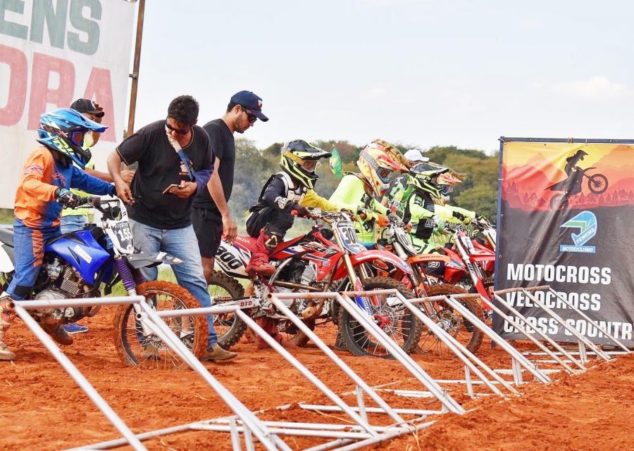 MOTOCROSS