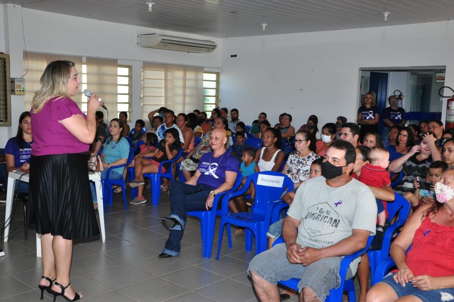 REALIZADA NO CRAS PALESTRA DO AGOSTO LILÁS PELO FIM DA VIOLÊNCIA CONTRA A MULHER