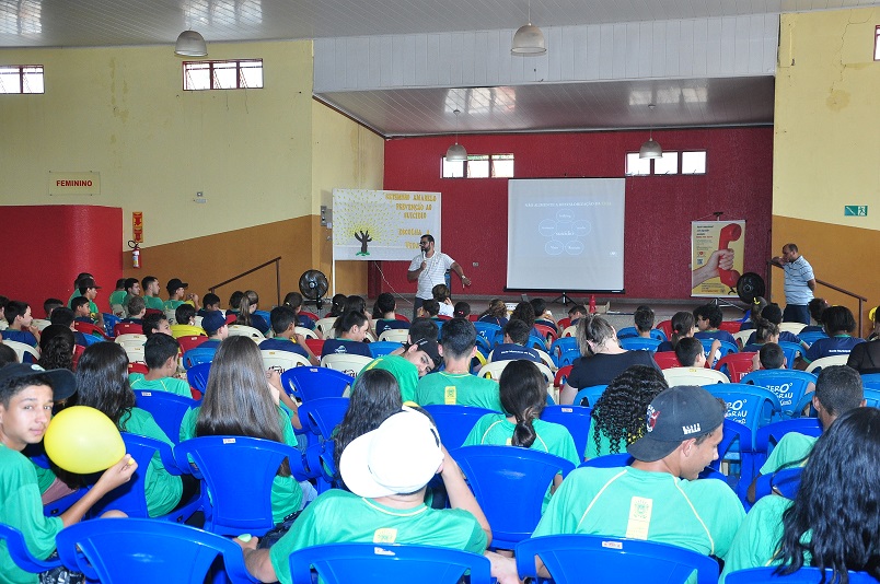 PREFEITURA E CÂMARA REALIZARAM PALESTRA DO SETEMBRO AMARELO