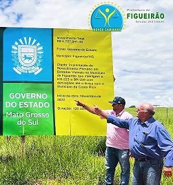 PREFEITO JUVENAL E SECRETÁRIO DENIVAN VISITAM OBRAS NA REGIÃO DA FURNAS DA PIRAPUTANGA