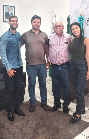 PREFEITURA DE FIGUEIRÃO RECEBE MAIS DOIS MÉDICOS