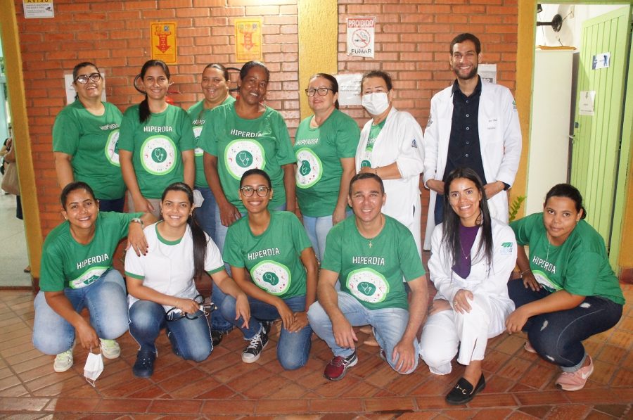 UBS DE FIGUEIRÃO FAZ HIPERDIA COM TEMA FEVEREIRO ROXO & LARANJA