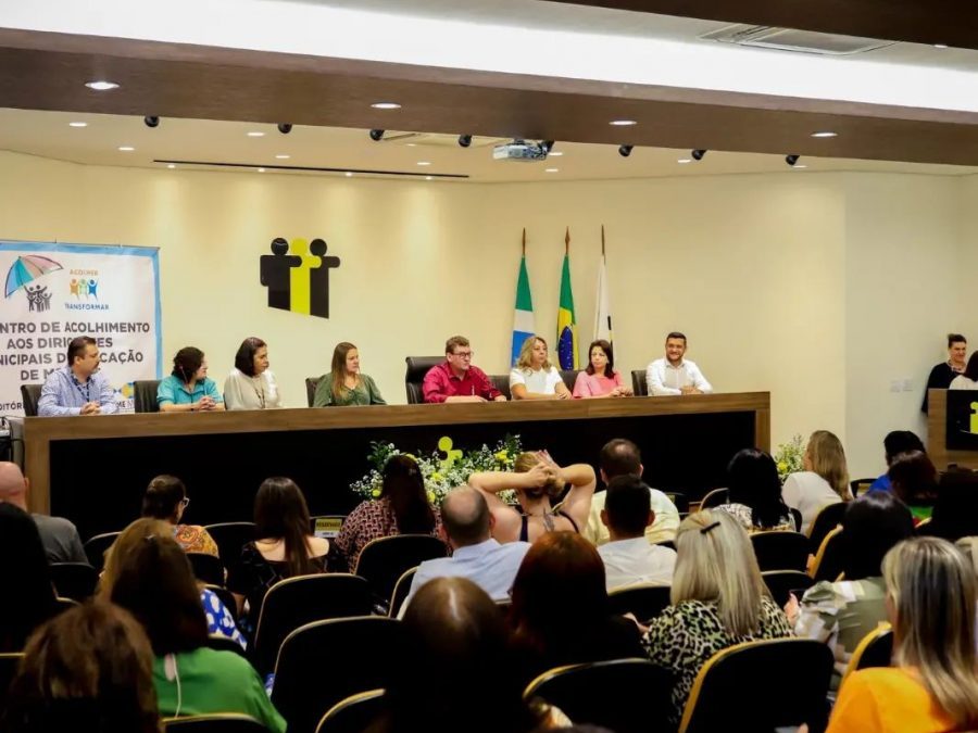 SECRETÁRIO DE EDUCAÇÃO PARTICIPA DE ENCONTRO DA UNDIME EM CAMPO GRANDE