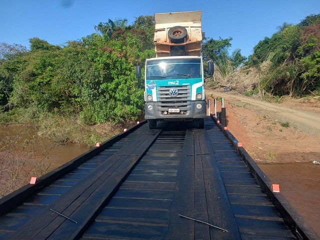 SECRETARIA MUNICIPAL DE INFRAESTRUTURA E SERVIÇOS PÚBLICOS CONCLUI MAIS UMA PONTE NA ZONA RURAL