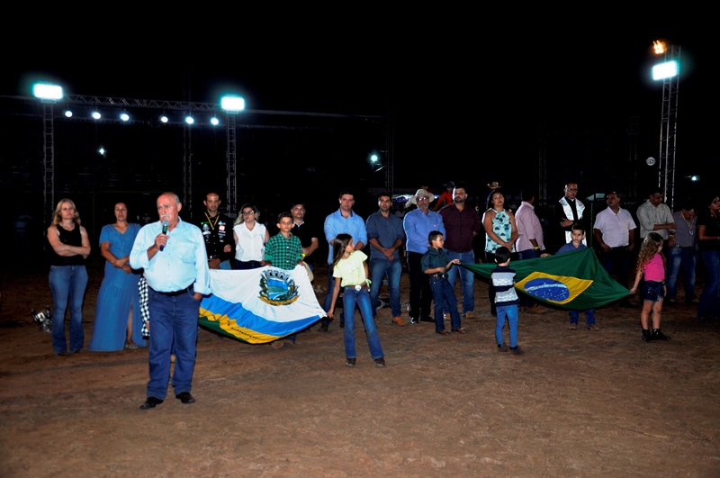 ABERTO O GRANDE RODEIO DE ANIVERSÁRIO DE FIGUEIRÃO