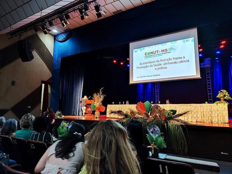 NUTRICIONISTA DA SAÚDE PARTICIPA DE SEMINÁRIO E CONGRESSO EM CAMPO GRANDE