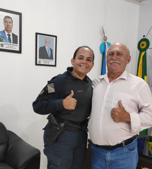 Prefeito Juvenal Consolaro recebe a nova Comandante da Polícia Militar de Figueirão, Sargenta Joyce Barreto.