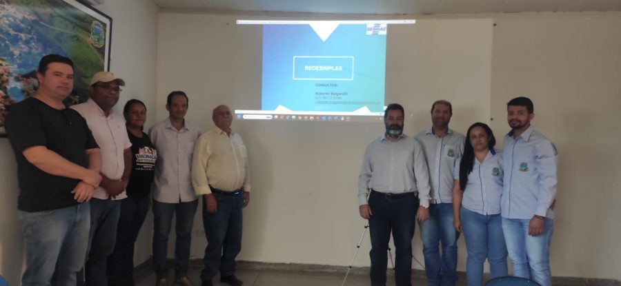 Prefeitura recebe consultor do Sebrae da Redesim