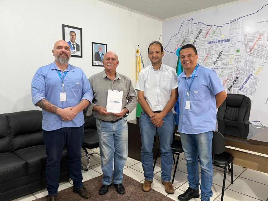 Prefeito recebe visita técnica dos agentes do SENAI/MS