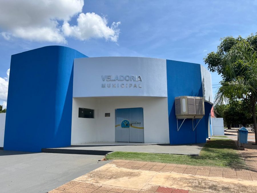 Aos poucos, os prédios públicos estão ganhando uma nova cor