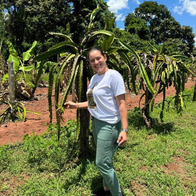 Nutricionista realiza visitas nas propriedades rurais que trabalham com a Agricultura Familiar
