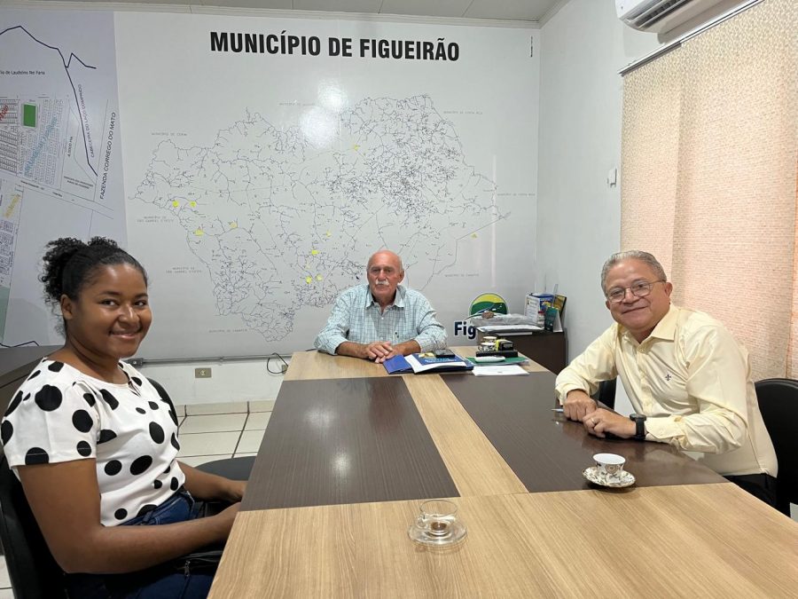 Prefeito recebe a visita do novo Tabelião