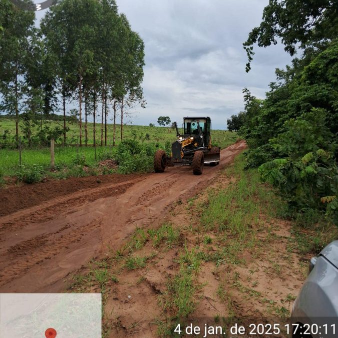 Secretaria Municipal de Obras trabalha na melhoria das estradas nesse período de muitas chuvas