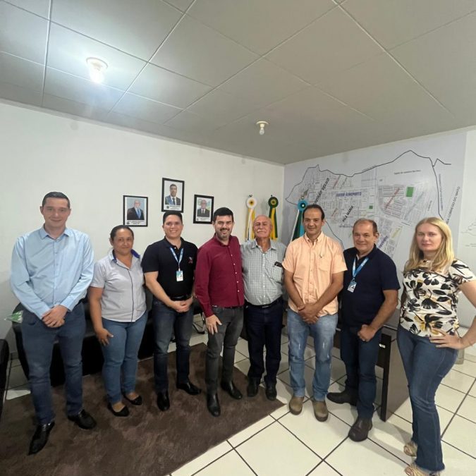 Prefeito recebe visita da gerência da Caixa Econômica Federal