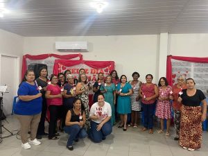 Baile da Melhor Idade com comemoração Dia das Mães
